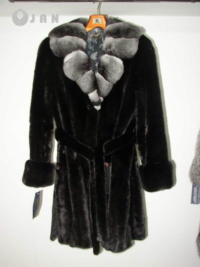 Futra naturalne skóry z lisów norek szynszyli 17